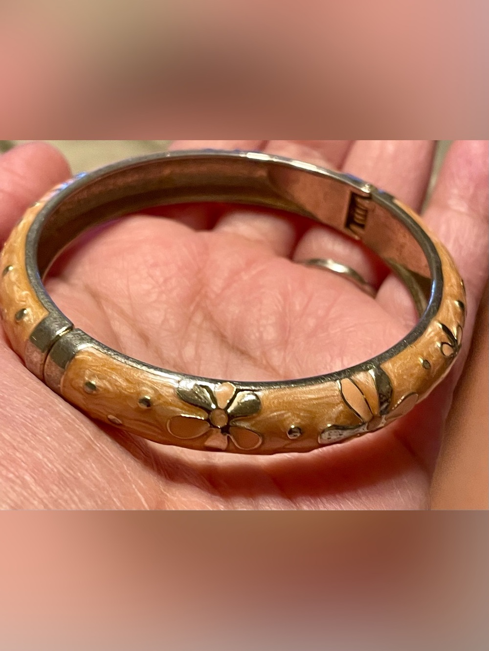Floral Enamel Hinged Bangle Bracelet - Peach Accent